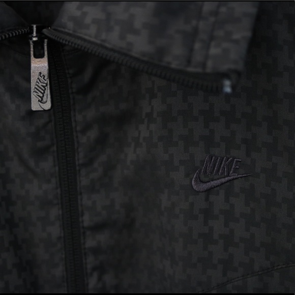 Nike windbreaker/track running jacket - Picture 3 of 7